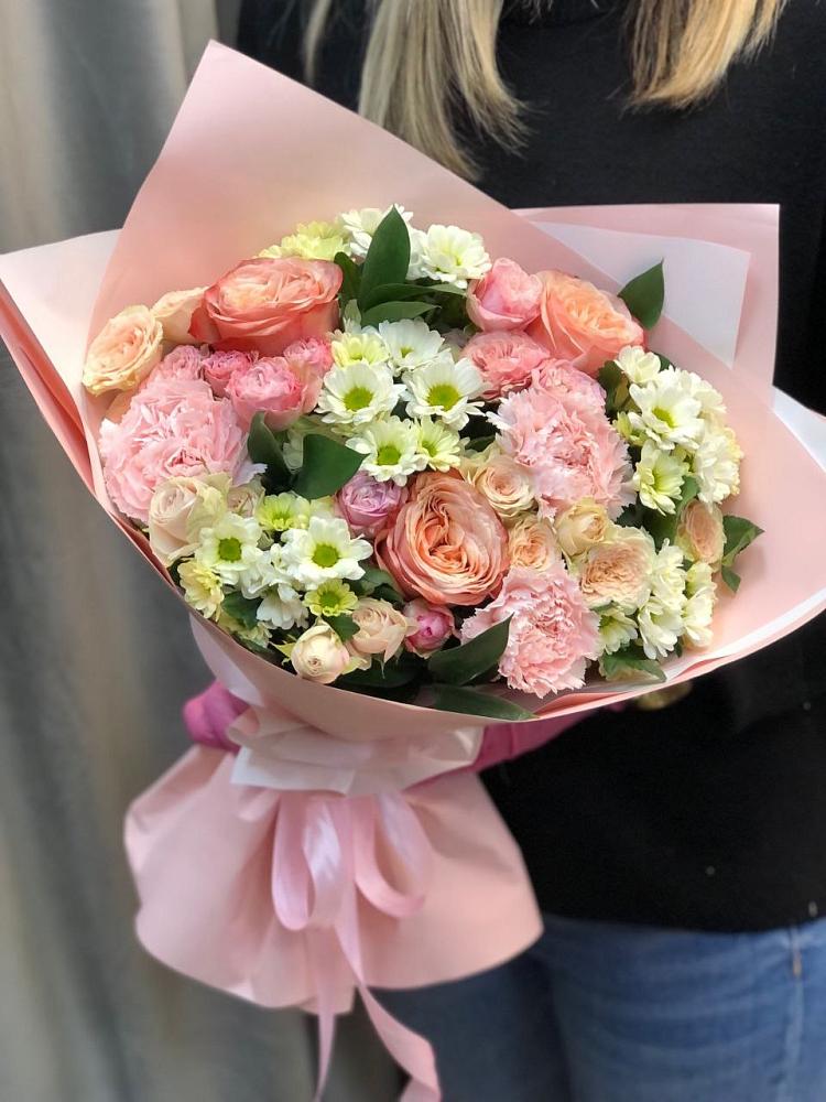 Букет цветов из: Гвоздики, Розы и Хризантемы в Совхозном Краснодарский край