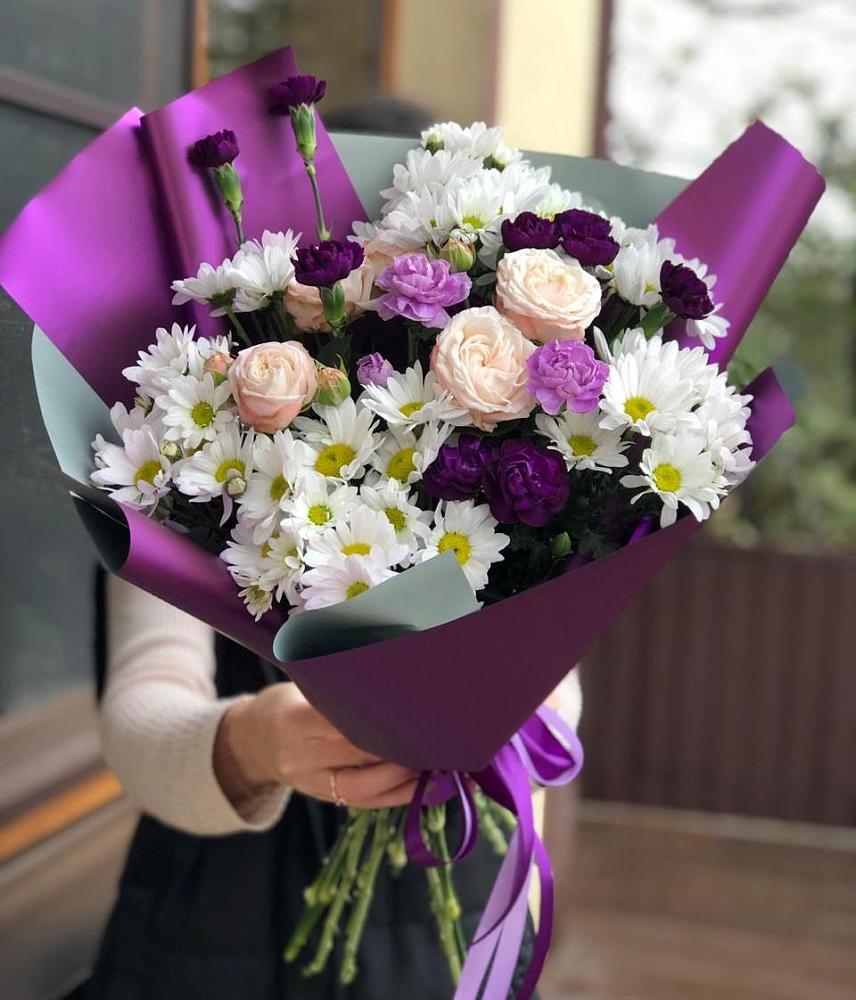 Букет цветов из: Хризантемы, Гвоздики и Розы в Совхозном Краснодарский край