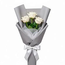 Букет 3 белые розы в Совхозном Краснодарский край
