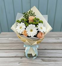 Букет цветов из:  Герберы, Розы и Хризантемы в Совхозном Краснодарский край