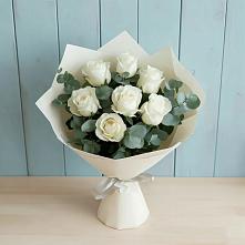 Букет Белые розы в Эвкалипте в Совхозном Краснодарский край